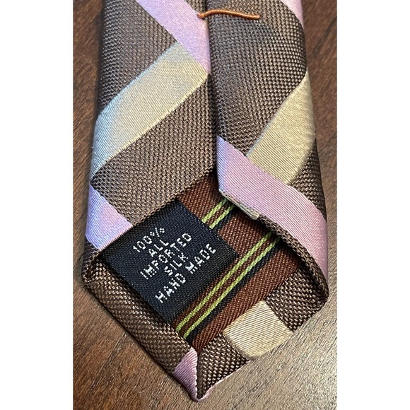 BCBG Brown Pink Hand Made 100% Silk Men’s Neck Tie Made In China - Picture 7 of 9